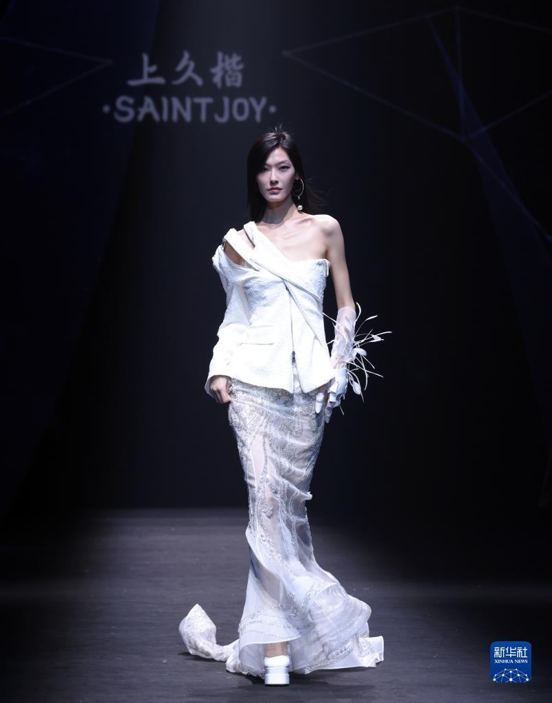 彩霸王论坛56758